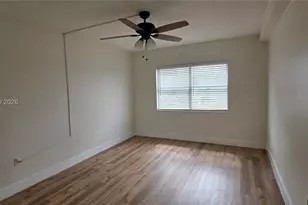 400 Kings Point Dr, Sunny Isles Beach, FL 33160 - Photo 7