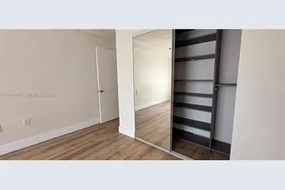 400 Kings Point Dr #505, Sunny Isles Beach, FL 33160 - Photo 13