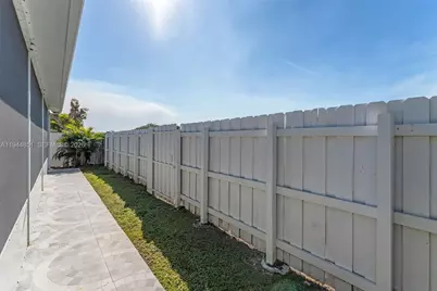 1856 NE 3rd Ct, Homestead, FL 33033 - Photo 7