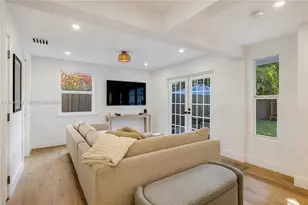 624 NE 71st St, Miami, FL 33138 - Photo 23