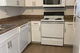 220 SW 116th Ave, Pembroke Pines, FL 33025 - Photo 1