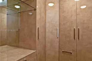 18555 Collins Ave, Sunny Isles Beach, FL 33160 - Photo 29