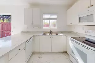 618 SW 2nd Pl, Florida City, FL 33034 - Photo 9