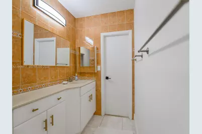 1950 S Ocean Dr #19E, Hallandale Beach, FL 33009 - Photo 29