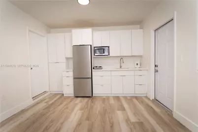 111 SW 31st Ct, Miami, FL 33135 - Photo 19