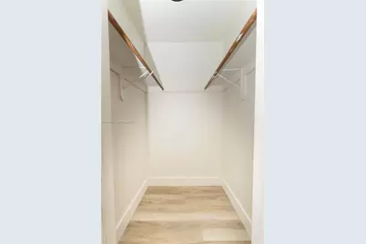 111 SW 31st Ct, Miami, FL 33135 - Photo 21