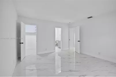 5731 NE 18th Ave #7, Fort Lauderdale, FL 33334 - Photo 13