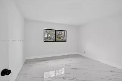 5731 NE 18th Ave #7, Fort Lauderdale, FL 33334 - Photo 11