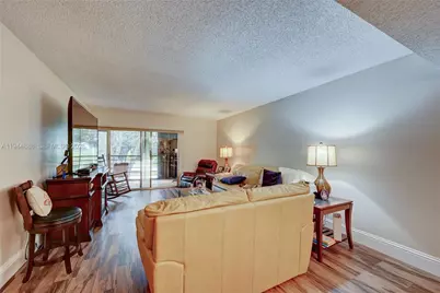 23344 Carolwood Ln #303, Boca Raton, FL 33428 - Photo 11