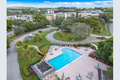 4801 Martinique Pl #D2, Coconut Creek, FL 33066 - Photo 25
