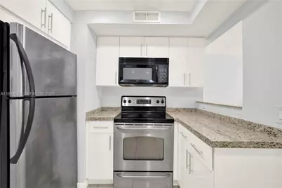 3505 S Ocean Dr #318, Hollywood, FL 33019 - Photo 19