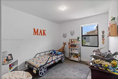 3573 W 93rd Pl, Hialeah, FL 33018 - Photo 23