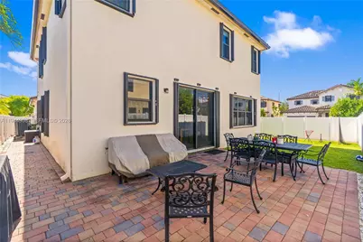 3573 W 93rd Pl, Hialeah, FL 33018 - Photo 31