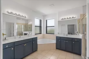 3573 W 93rd Pl, Hialeah, FL 33018 - Photo 27