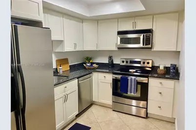 125 Ocean Ave #202, Palm Beach Shores, FL 33404 - Photo 5