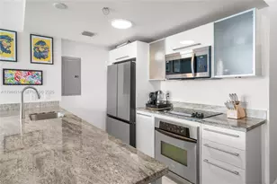 185 SW 7th St, Miami, FL 33130 - Photo 7