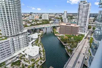 185 SW 7th St #2702, Miami, FL 33130 - Photo 45