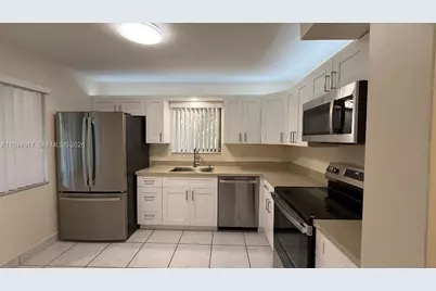 16168 Laurel Dr #201, Weston, FL 33326 - Photo 11