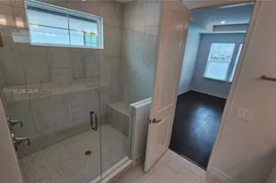 1112 Seagrape Dr, Other City - In The State Of Florida, FL 33570 - Photo 5