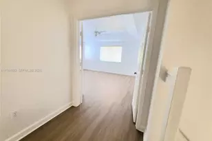 11373 NW 65th St, Doral, FL 33178 - Photo 15