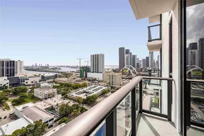 1642 NE 1st Ave #1113, Miami, FL 33132 - Photo 11