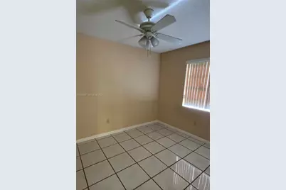 5344 W 23rd Ave #8-1, Hialeah, FL 33016 - Photo 11