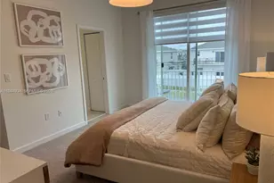 655 SE 13 St, Homestead, FL 33034 - Photo 17