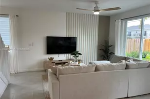 655 SE 13 St, Homestead, FL 33034 - Photo 15