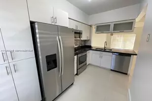35 Simonton Cir, Weston, FL 33326 - Photo 7