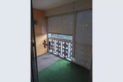211 NE 8th Ave #209, Hallandale Beach, FL 33009 - Photo 5