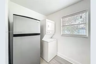 6416 Perry St, Hollywood, FL 33024 - Photo 13