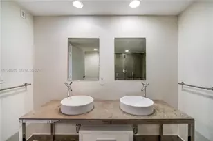 495 Brickell Ave, Miami, FL 33131 - Photo 27