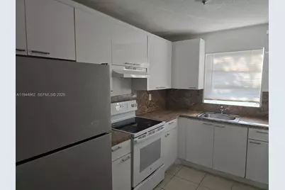 2401 Van Buren St #Unit 12, Hollywood, FL 33020 - Photo 5