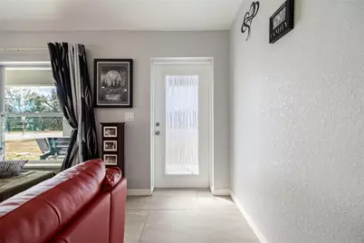 1053 SW Lock Ln, Moore Haven, FL 33471 - Photo 7