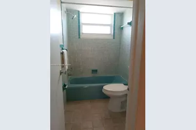 1702 McKinley St #6, Hollywood, FL 33020 - Photo 9