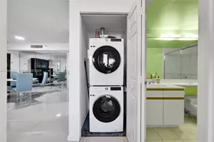 3530 Mystic Pointe Dr, Aventura, FL 33180 - Photo 21