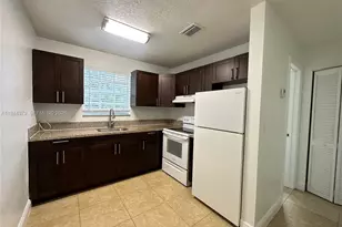 2900 NE 17th Ave, Pompano Beach, FL 33064 - Photo 3