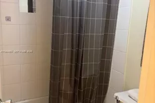 100 Lincoln Rd, Miami Beach, FL 33139 - Photo 13