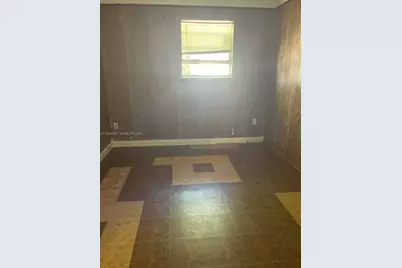 18815 NW 33rd Ct, Miami Gardens, FL 33056 - Photo 5