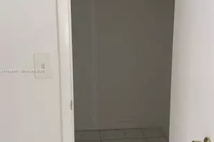 3976 NW 87th Ave, Sunrise, FL 33351 - Photo 3