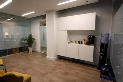 150 SE 2nd Ave #500, Miami, FL 33131 - Photo 9