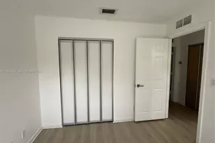 973 Imperial Lake Rd, West Palm Beach, FL 33413 - Photo 13