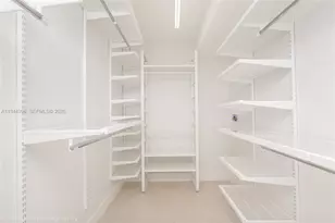 5555 Collins Ave, Miami Beach, FL 33140 - Photo 13