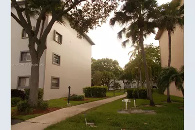 1400 SW 124th Ter #205Q, Pembroke Pines, FL 33027 - Photo 35