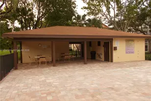1400 SW 124th Terrace, Pembroke Pines, FL 33027 - Photo 41