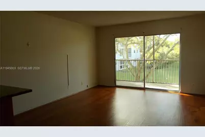 1400 SW 124th Ter #205Q, Pembroke Pines, FL 33027 - Photo 9