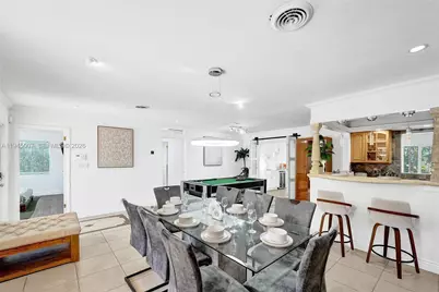 2101 NE 25th St, Wilton Manors, FL 33305 - Photo 13