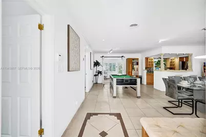 2101 NE 25th St, Wilton Manors, FL 33305 - Photo 3