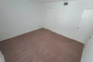 126 SW 17th Rd, Miami, FL 33129 - Photo 11