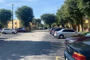 666 NW 114th Ave, Sweetwater, FL 33172 - Photo 3